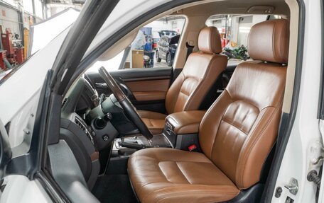 Toyota Land Cruiser 200, 2014 год, 3 149 000 рублей, 10 фотография