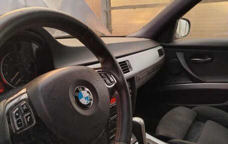 BMW 3 серия, 2006 год, 900 000 рублей, 2 фотография