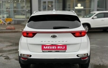 KIA Sportage IV рестайлинг, 2021 год, 2 599 000 рублей, 5 фотография