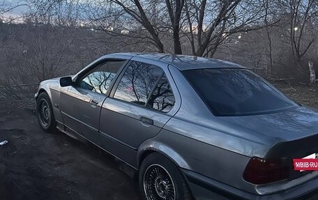 BMW 3 серия, 1992 год, 115 000 рублей, 2 фотография