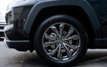 Toyota RAV4, 2025 год, 4 490 000 рублей, 11 фотография