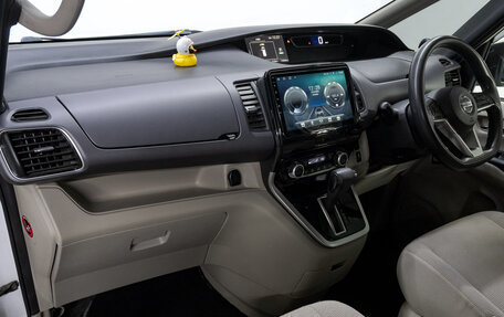 Nissan Serena IV, 2017 год, 1 889 000 рублей, 17 фотография