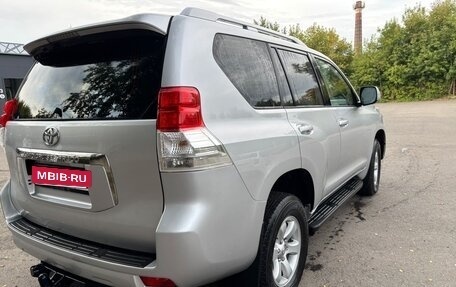 Toyota Land Cruiser Prado 150 рестайлинг 2, 2011 год, 2 599 000 рублей, 7 фотография