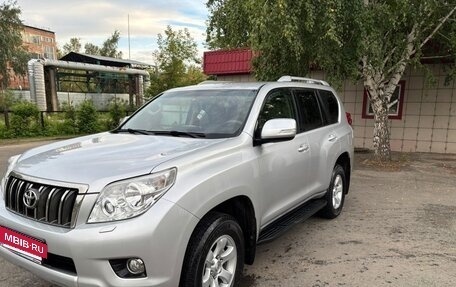 Toyota Land Cruiser Prado 150 рестайлинг 2, 2011 год, 2 599 000 рублей, 11 фотография