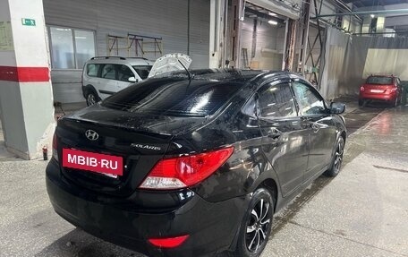 Hyundai Solaris II рестайлинг, 2011 год, 495 000 рублей, 2 фотография