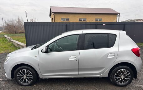 Renault Sandero II рестайлинг, 2020 год, 1 400 000 рублей, 2 фотография