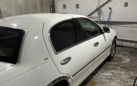 Lincoln Town Car III рестайлинг, 1997 год, 650 000 рублей, 4 фотография