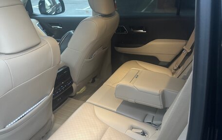 Toyota Land Cruiser, 2021 год, 10 990 000 рублей, 3 фотография