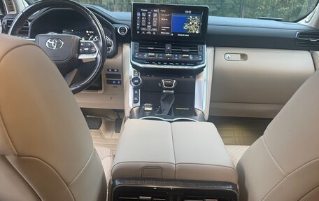 Toyota Land Cruiser, 2021 год, 10 990 000 рублей, 13 фотография