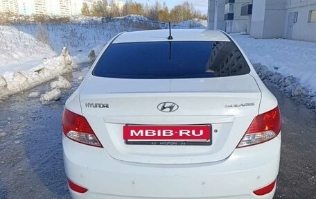 Hyundai Solaris II рестайлинг, 2013 год, 860 000 рублей, 2 фотография