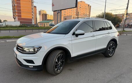 Volkswagen Tiguan II, 2019 год, 2 500 000 рублей, 5 фотография