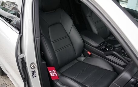 Porsche Cayenne III, 2024 год, 21 000 000 рублей, 11 фотография