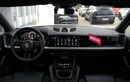 Porsche Cayenne III, 2024 год, 21 000 000 рублей, 14 фотография