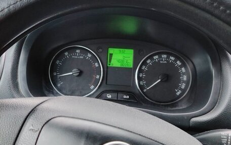 Skoda Fabia II, 2011 год, 385 000 рублей, 14 фотография