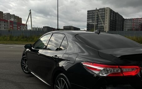 Toyota Camry, 2023 год, 3 690 000 рублей, 10 фотография