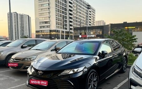 Toyota Camry, 2023 год, 3 690 000 рублей, 4 фотография