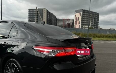 Toyota Camry, 2023 год, 3 690 000 рублей, 9 фотография