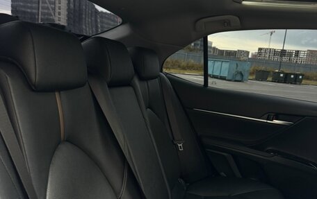 Toyota Camry, 2023 год, 3 690 000 рублей, 28 фотография