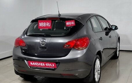 Opel Astra J, 2011 год, 890 000 рублей, 4 фотография