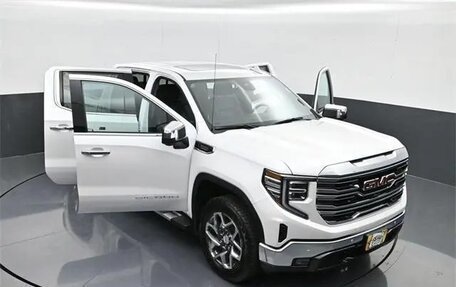GMC Sierra, 2024 год, 7 000 000 рублей, 3 фотография