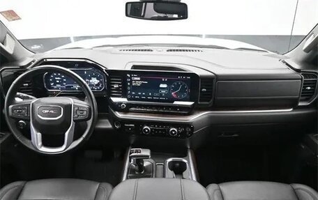 GMC Sierra, 2024 год, 7 000 000 рублей, 9 фотография