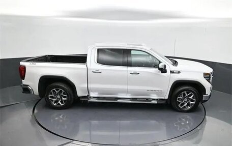 GMC Sierra, 2024 год, 7 000 000 рублей, 11 фотография