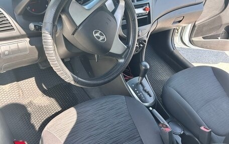 Hyundai Solaris II рестайлинг, 2014 год, 750 000 рублей, 3 фотография