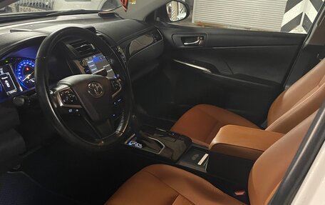 Toyota Camry, 2017 год, 2 180 000 рублей, 7 фотография