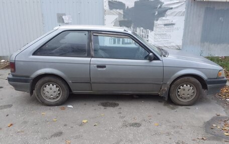 Mazda 323, 1988 год, 160 000 рублей, 3 фотография