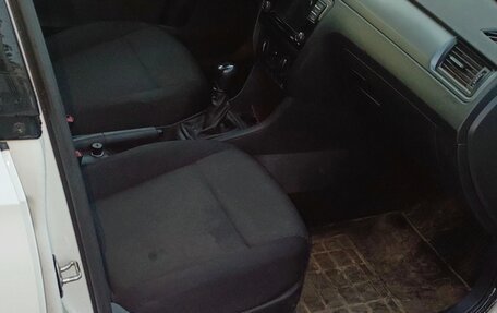 Skoda Rapid I, 2018 год, 980 000 рублей, 7 фотография