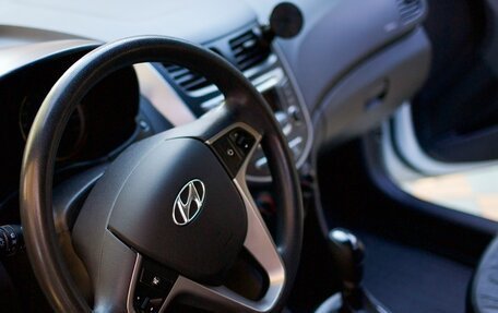 Hyundai Solaris II рестайлинг, 2015 год, 1 150 000 рублей, 14 фотография