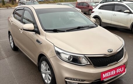 KIA Rio III рестайлинг, 2015 год, 980 000 рублей, 2 фотография