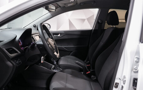 Hyundai Solaris II рестайлинг, 2021 год, 1 580 000 рублей, 10 фотография