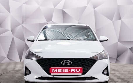 Hyundai Solaris II рестайлинг, 2021 год, 1 580 000 рублей, 8 фотография