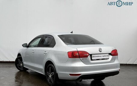 Volkswagen Jetta VI, 2013 год, 1 080 000 рублей, 7 фотография