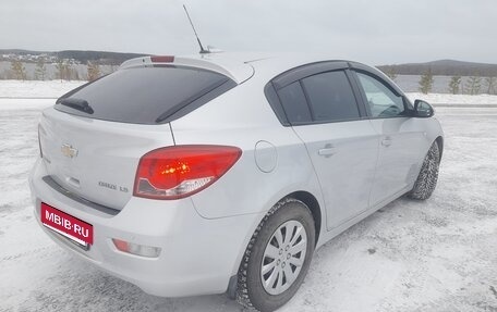 Chevrolet Cruze II, 2012 год, 900 000 рублей, 3 фотография