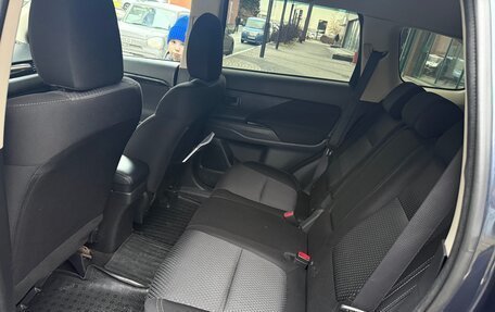 Mitsubishi Outlander III рестайлинг 3, 2019 год, 1 599 999 рублей, 20 фотография