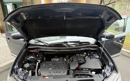 Mitsubishi Outlander III рестайлинг 3, 2019 год, 1 599 999 рублей, 27 фотография