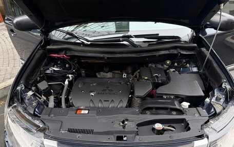 Mitsubishi Outlander III рестайлинг 3, 2019 год, 1 599 999 рублей, 26 фотография