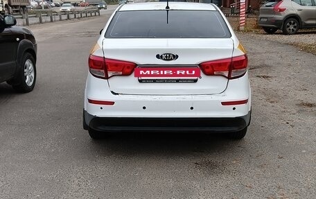 KIA Rio III рестайлинг, 2015 год, 780 000 рублей, 2 фотография