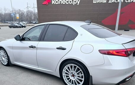 Alfa Romeo Giulia II, 2019 год, 2 600 000 рублей, 18 фотография