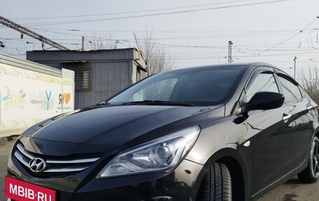 Hyundai Solaris II рестайлинг, 2015 год, 930 000 рублей, 13 фотография