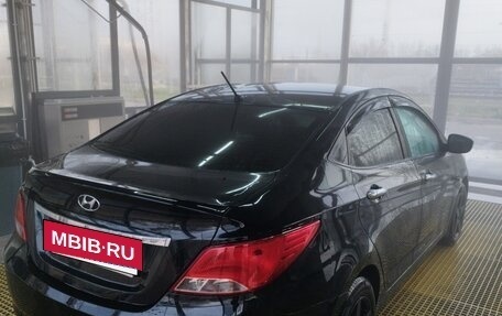Hyundai Solaris II рестайлинг, 2015 год, 930 000 рублей, 18 фотография