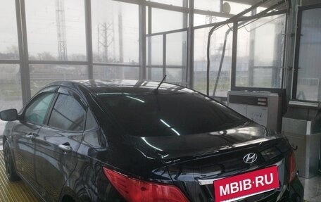 Hyundai Solaris II рестайлинг, 2015 год, 930 000 рублей, 17 фотография