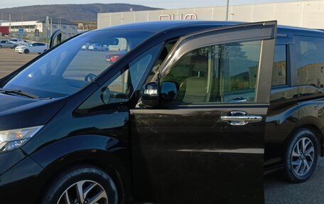 Honda Stepwgn IV, 2016 год, 1 800 000 рублей, 5 фотография