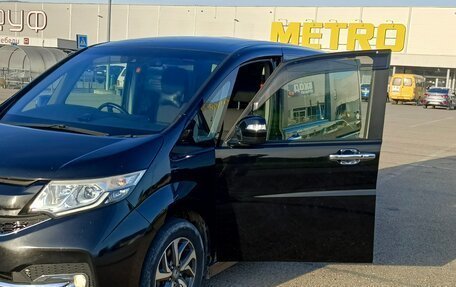 Honda Stepwgn IV, 2016 год, 1 800 000 рублей, 7 фотография