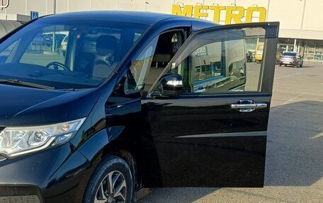 Honda Stepwgn IV, 2016 год, 1 800 000 рублей, 8 фотография