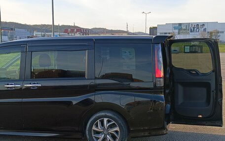 Honda Stepwgn IV, 2016 год, 1 800 000 рублей, 13 фотография