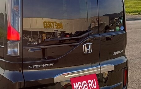 Honda Stepwgn IV, 2016 год, 1 800 000 рублей, 10 фотография