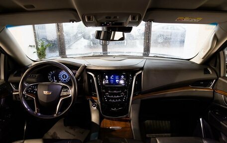 Cadillac Escalade IV, 2019 год, 5 490 000 рублей, 33 фотография